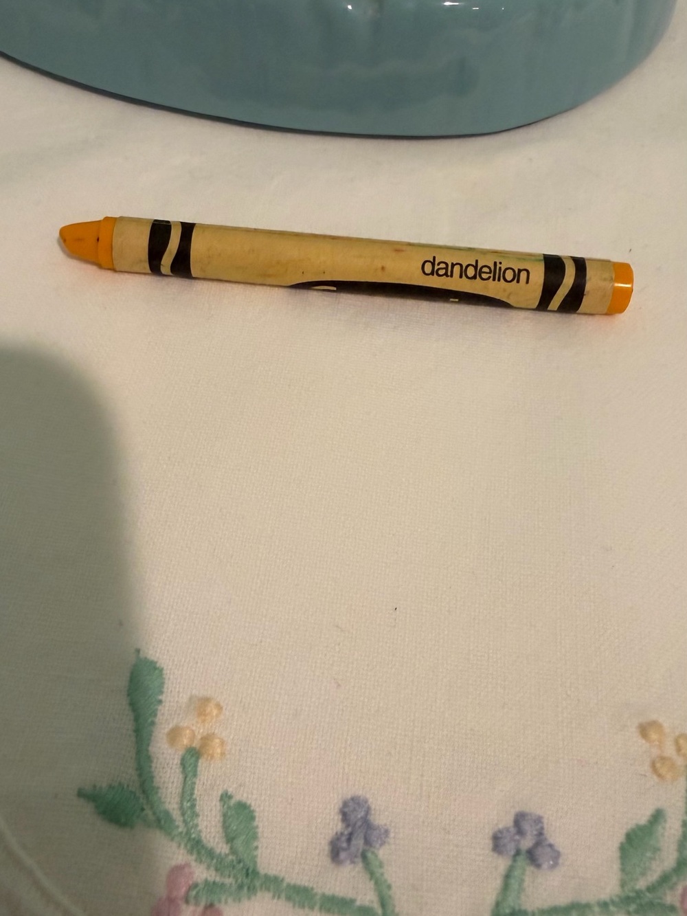 Dandelion Yellow Crayola Crayon - Single Pack Discontinued Vintage color (Rare)